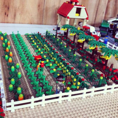 Lego Farm with Vege patch Lego Garden Ideas, Lego Challenges For Kids, Lego Town Ideas, Vege Patch, Lego Garden, Lego Farm, Lego Hacks, Lego Play, Challenges For Kids