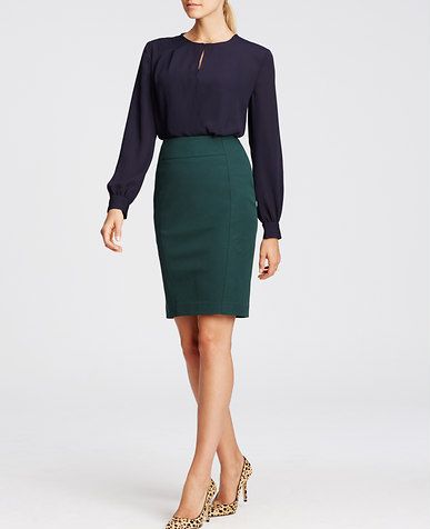 Green Pencil Skirt Outfit, Bottom Outfits, Pencil Skirt Outfit, Green Pencil Skirt, Business Casual Spring, Teal Skirt, Spring Business Casual, Green Pencil, Green Pencil Skirts