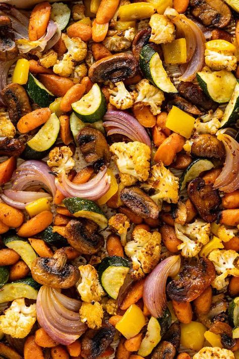 Maple Roasted Veggies, Honey Mustard Vegetables, Maple Roasted Vegetables, Thanksgiving Roasted Veggies, Veggie Medley Recipes, Roasted Vegetables Thanksgiving, Roasted Veggie Medley, Roasted Mixed Vegetables, Vegetable Marinade