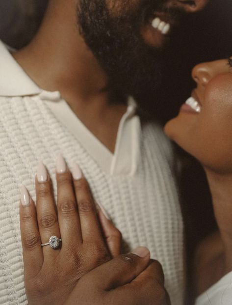 Engagement Photo Shoot Poses, Shooting Couple, Photo Shoot Poses, Couple Engagement Pictures, Engagement Pictures Poses, Shoot Poses, Couples Engagement Photos, Engagement Inspo, Black Love Couples