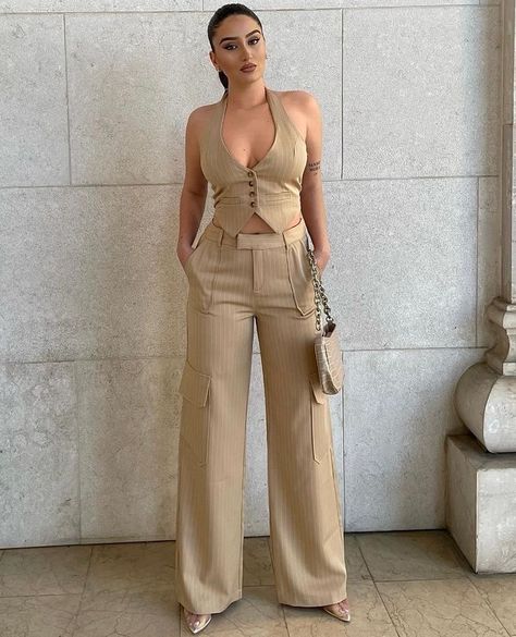 Beige Monochrome Outfit, Beige Fashion, Summer Fashion Ideas, Fasion Outfits, Monochrome Outfit, Cargo Vest, What To Buy, Cargo Pant, Most Wanted