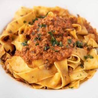 Italian Bolognese Sauce, Best Bolognese Recipe, Best Italian Pasta Recipes, Italian Bolognese, Traditional Bolognese, Pappardelle Recipe, Best Bolognese Sauce, Ragu Bolognese, Bolognese Sauce Recipe