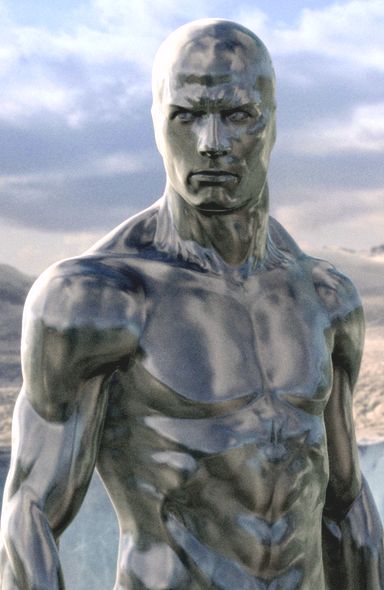 Scene of the Silver Surfer from the "Fantastic Four: Rise of the Silver Surfer" - 2007. Silver Surfer Movie, Fantastic Four Movie, Doug Jones, Kitty Pryde, Best Superhero, Ms Marvel, Silver Surfer, Superhero Movies, Fantastic Four