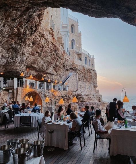 Best restaurants in Puglia | Puglia Guide - Style My Trip Grotta Palazzese, Bari Puglia, Italy Honeymoon, Montepulciano, Puglia Italy, Destination Voyage, Southern Italy, Future Travel, My Trip