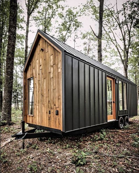 Tiny Cabins Interiors, Small Houses On Wheels, Tiny Home On Wheels, Cape Point, Tiny Trailers, Cabin Tiny House, Tiny House Nation, Tiny House Trailer, Home On Wheels