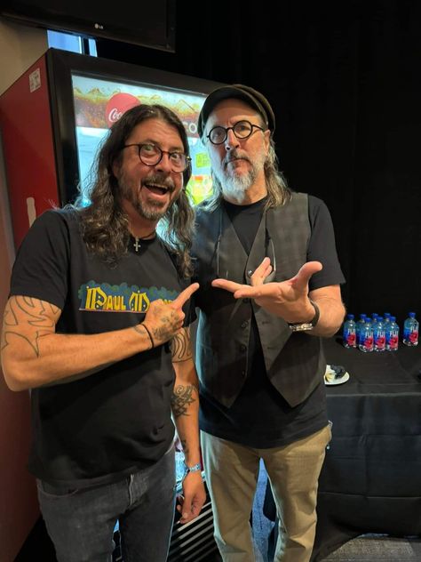 Dave Grohl and Les Claypool 2024 Welcome To Rockville, So Obsessed With Him, Les Claypool, Thats Me, Dave Grohl, Shake Hands, Middle Name, Gender Envy, Nirvana