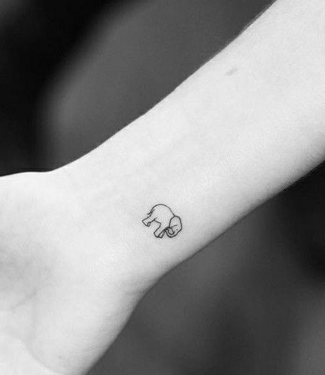 Matching Elephant Tattoos Friends, Little Elephant Tattoos, Tiny Elephant Tattoo, Elephant Outline, Minimal Tattoos, Mom Tattoo, Tiny Elephant, Cute Little Tattoos, Blonde Haircuts