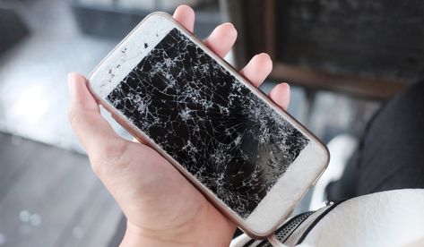 You don't really have to break your phone for your video shoot. Shatter the fourth wall in After Effects with this easy-to-follow tutorial. Cracked Phone Screen, Build A Picnic Table, Iphone Screen Repair, Broken Phone, Cracked Screen, Car Wax, Screen Repair, Easy Beef, Iphone Screen