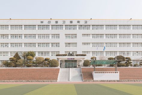 Korea Architecture, School Building Design, College Architecture, Building Aesthetic, School Hallways, Creative Architecture, School Interior, School Yard, Dream School