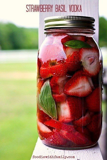 Strawberry Basil Vodka | 15 Last-Minute Infused Alcohols To Show Someone You Really Care Comes with 3/2/1 day cocktails. Party Liquor, Drunk Party, Strawberry Basil, Infused Vodka, Milk Shakes, 5 O Clock Somewhere, Morning Wedding, 5 O Clock, Slushies