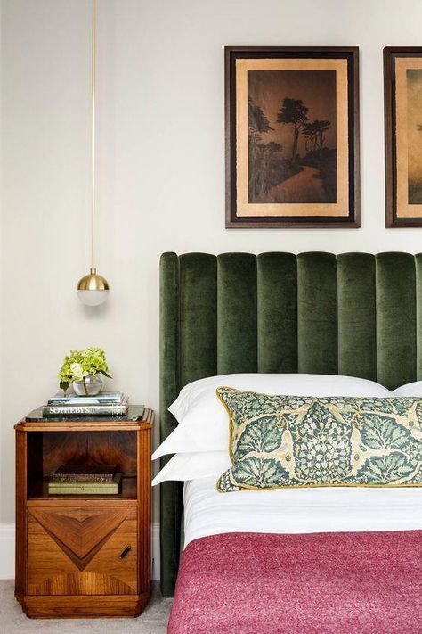 Green Headboard, Classic Room, Suite Master, Head Boards, Bedroom Decorating Tips, Stylish Bedroom Design, Decor Eclectic, Decor Ikea, Dekor Diy