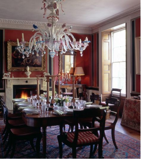 Red Dining Rooms, Victorian Dining Room Decor, Period Interiors, English Dining Room, Dining Room Victorian, Red Dining Room, English Country Decor, Country Manor, English Country Style