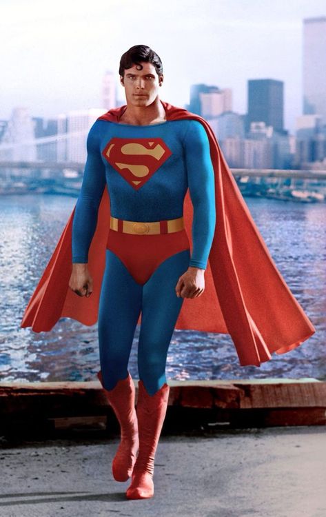 ClarkQuill97 on Twitter: "Its insane how perfect Christopher Reeve is as Superman. Look at this man.… " Superman Movie, Superman Cape, Christopher Reeve Superman, Superman Film, Superman 2, Superman Movies, Superman Family, Superman Man Of Steel, Superman Art