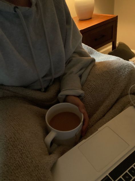 coffee in bed, fall aesthetic, rainy morning, cozy Rainy Morning Coffee, Coffee Fall Aesthetic, Bed Kind, Morning Bed, Morning School, Home Decor Ideas Bedroom, End Table With Drawer, Early Morning Coffee, Morning Girl