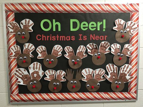 Oh Deer Bulletin Board, Classroom Christmas Decoration, Christmas Bulletin Board Decorations, Christmas Bulletin Boards, Prek Crafts, Classroom Christmas Decorations, Winter Crafts Preschool, Preschool Christmas Activities, Christmas Classroom Door