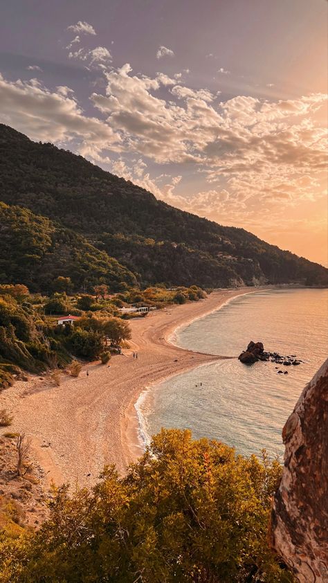 #photography #nature #greece #island #beach #travel #holiday #sunset #sunsetphotography #sea #goldenhour #mountains #beautifulview #beautifuldestination #wallpaper Greece Mountains, Samos Greece, Holiday Sunset, Samos, Island Beach, Beach Travel, Photography Nature, Beautiful Views, Beautiful Destinations