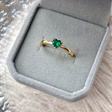 Heart shaped emerald gold ring, Dainty emerald ring, Romantic emerald ring, Green birthstone ring, Minimalist stacking ring, Delicate gifts by WithHerNYC on Etsy Wedding Ring Cuts, Green Gold Ring, Emerald Gold Ring, Handwritten Gifts, Romantic Rings, Fashion Vibes, Romantic Heart, Green Stone Rings, Afghan Clothes