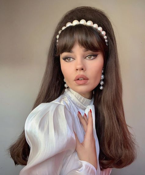 60s Makeup, Look 80s, Drag Make-up, 60s Hair, Retro Makeup, Makijaż Smokey Eye, Vintage Makeup, Hair Reference, Aesthetic Hair