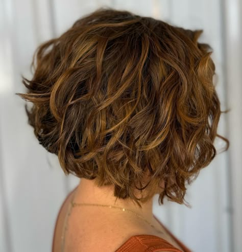 Layered Bob Blonde, Bob Blonde Balayage, Bob Hairstyles Layered, Wavy Layered Haircuts, Cute Bob Hairstyles, Bob Blonde, Hairstyles Layered, Short Wavy Haircuts, Brown Bob