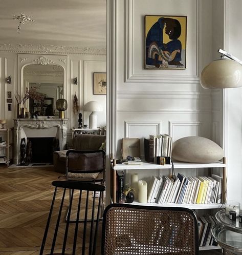 Vintage Paris Interior Design, Paris Apartment Balcony, Apartment In Paris Interiors, Paris Haussmann Apartment, Paris Apartment Aesthetic Interior, Paris Aesthetic Interior, Museum Apartment Aesthetic, French Room Design, Apartment Aesthetic Paris