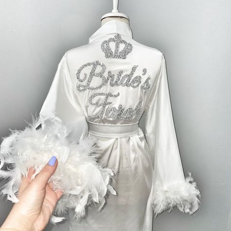 Mahmurem - Etsy Turkey Personalized Bride Robe, Bridal Robes Personalized, Honeymoon Wardrobe, Bridal Dressing Gown, Satin Bridal Robe, Bride Slippers, Baby Robes, Bridal Kimono, Muslim Couple Photography