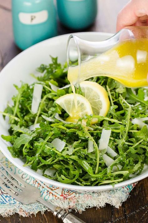 Lemon Salad Dressing, Lemon Salad Dressings, Salad With Lemon Vinaigrette, Lemon Vinaigrette Dressing, Air Lemon, Salads Recipes For Dinner, Salads Ideas, Mayo Salad, Arugula Salad Recipes