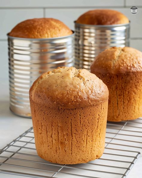 Delicious Banana Bread in a Can Christmas Loaves, Banana Bread Gift, Coffee Can Bread, Can Bread, Bread In A Can, Making Banana Bread, Red Velvet Cheesecake Brownies, Fruit Breads, Bread Gifts