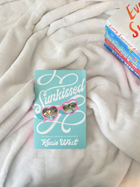 Sunkissed Book Kasie West, Sunkissed By Kasie West, Cute Romantic Aesthetic, Romance Books Aesthetic, Kasie West, Kiss Books, Book Girlies, Romantic Aesthetic, Rough Draft