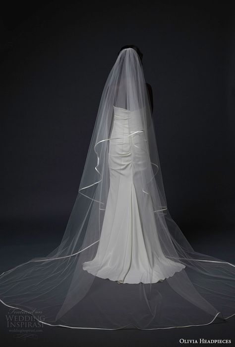 Dramatic Veil, Dramatic Romantic, Simple Wedding Veil, Bridal Veils And Headpieces, Long Veil Wedding, Bridal Hair Veil, Beautiful Veil, Bride Veil, Wedding Bridal Veils