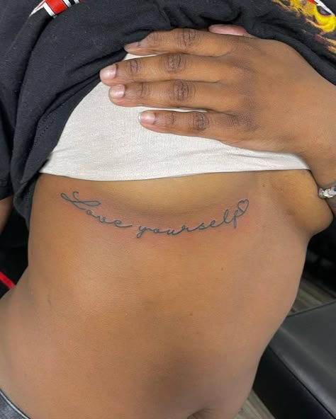 Tattoes Idea For Black Women, Cute Simple Arm Tattoos For Women, Loner Tattoos For Women, Simple Tattoos Black Women, Under Chest Tattoos Female, Heaven Sent Tattoo, Ways Tattoo Jhene Aiko, Underbreast Tattoo, Underboob Tattoo Designs