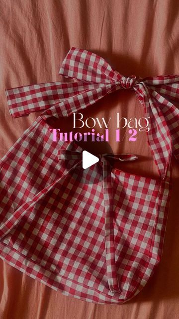 Bow Handbag Diy, Bags Sewing Patterns Free, Cotton Projects Ideas, Craft Ideas Sewing, How To Sew A Shoulder Bag, Fabric Shoulder Bag, Plaid Sewing Projects, Sewn Bags Pattern, Bow Bag Sewing Pattern