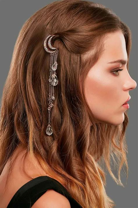 Hair Barrettes For Long Hairstyles ❤ Achieve a boho look or a super elegant one wearing hair barrettes. Look through our gallery of ideas to find out the ways how to wear them. #hairbarrettes #lovehairstyles #hair #hairstyles #haircuts Barrette Hairstyle, Hair Barrettes Hairstyles, Hairstyles With Barrettes, Beyonce Hairstyles, Braid Hairstyle Ideas, Hairstyles Reference, Beyonce Hair, Short Hairstyle Women, Hairstyles Aesthetic