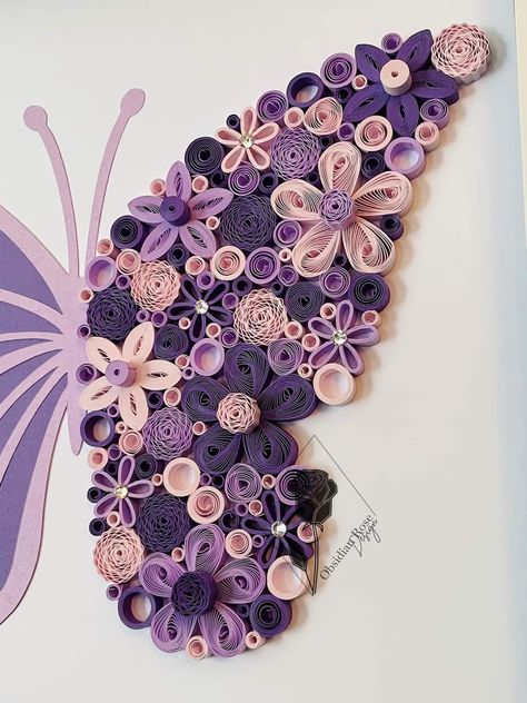 Quilling Art Butterfly, Quilling Butterfly, Quilling Flower Designs, Newspaper Crafts Diy, Paper Quilling For Beginners, Paper Quilling Flowers, Origami And Quilling, Paper Quilling Jewelry, Quilling Work