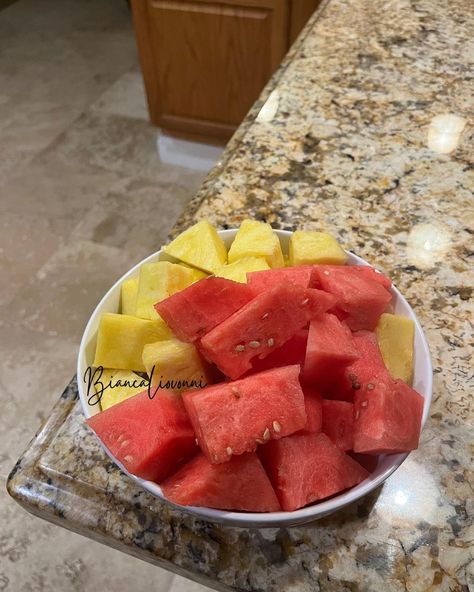 Pineapple Watermelon, Raw Vegan Diet, Good Meals, Apartment Checklist, Classic Cheesecake, Fruit Fruit, Food Babe, Shower Skin Care, Cheesecake Recipe