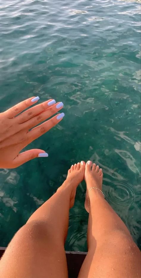 Nails Spring Break 2024, Vacation Pedicure Beach, Pedicure Inspo Summer, Best Summer Nails 2024, Summer 2024 Pedicure, Toe Nail Inspo Summer, Vacation Nails And Toes, Summer Feet Nails, Beach Short Nails