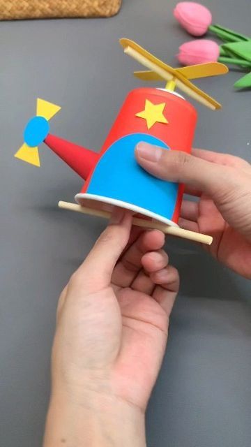 Paper Cup Crafts, Idee Cricut, Bottle Craft, Science Projects For Kids, Easy Paper Crafts Diy, Hand Crafts For Kids, Preschool Art Activities, Animal Crafts For Kids, Diy Crafts For Kids Easy