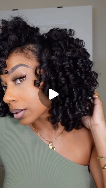 𝗟𝗮𝗻𝗮 𝗦𝘆𝗺𝗼𝗻𝗲 on Instagram: "Safe to say that I am officially a mousse girl thanks to @asiamnaturally 
This rod set was a 10/10 #rosemarycollection" Perm Rod Set Black Women, Orange Perm Rods On Natural Hair, Rod Sets Natural Hair, Natural Hair Flexi Rod Set, Perm Rods Hairstyles, Curl Styles For Medium Hair, Hairstyles For Permed Hair Black Women, Rodded Hairstyles For Black Women, Mousse On Natural Hair