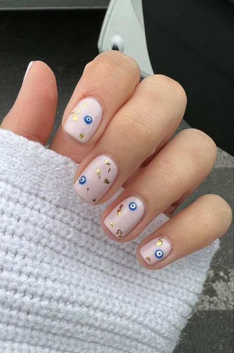 Phoebe Bridgers Nails, Turkish Eye Nails, Evil Eye Nails Design, Evil Eye Nail Designs, Nails Evil Eye, Glitter Toe Nails, Evil Eye Nails, Eye Nail Art, 2023 Nails