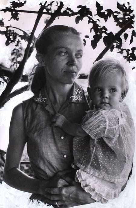 What Elisabeth Elliot Taught Me About Motherhood - Artful Homemaking Elizabeth Elliott, Elizabeth Elliot, Elisabeth Elliot Quotes, Jim Elliot, Elisabeth Elliot, Amazing Woman, Influential Women, Memorable Quotes, Women Of Faith