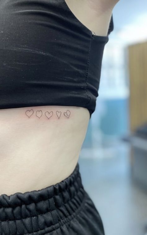 Family Draw Heart Tattoo, Family Heart Tattoos Placement, Family Drawn Tattoo, Drawn Heart Tattoo, Family Heart Tattoos, Tattoo Family, Family Drawing, Heart Hands Drawing, Heart Drawing