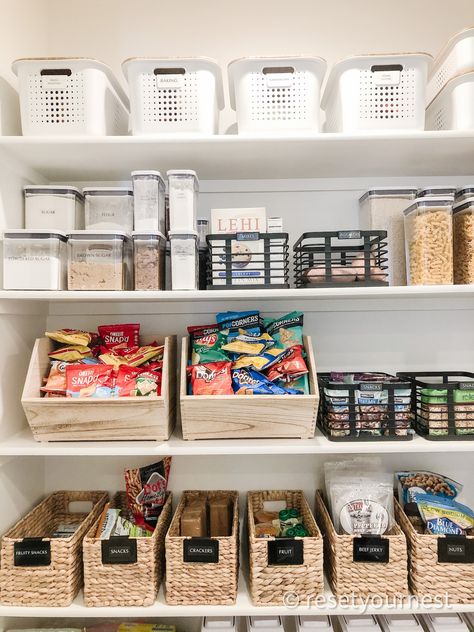 Pantry Organization For Snacks, Snack Organizer Pantry, Pantry Snack Storage, Open Pantry With Baskets, Fruit In Pantry, Snacks Organization Pantry, Bread Pantry Storage, Organize Snacks In Pantry, Snack Closet Organized Pantry