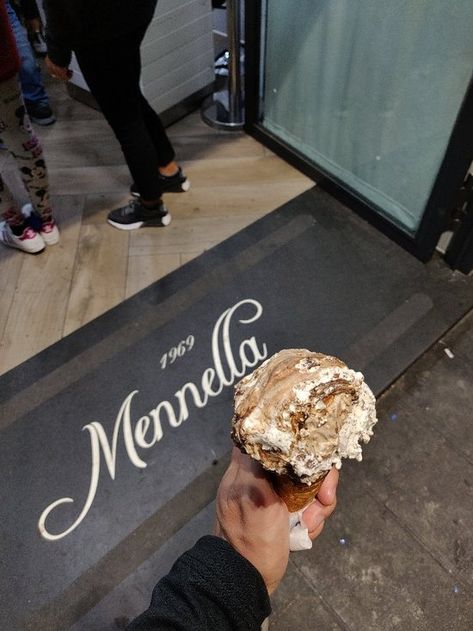 Mennella Il Gelato, Napoli - Via Toledo - Ristorante Recensioni, Numero di Telefono & Foto - TripAdvisor Toledo, Nutella, Trip Advisor, Instagram