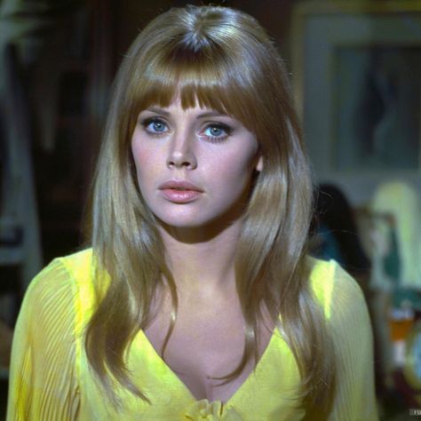 1970s Hairstyles For Long Hair, 60s Bangs, Britt Ekland, 1960s Hair, 60s Hair, Honey Blonde Hair, Honey Blonde, Dream Hair, Classic Beauty