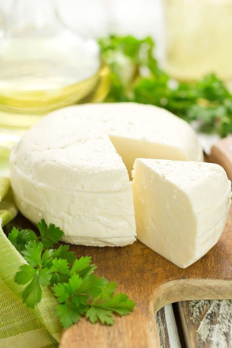 Make Goat Cheese, Cheese Recipes Homemade, Cheese Making Recipes, Goat Milk Recipes, Goat Recipes, Diy Cheese, Goat Cheese Recipes, Raising Goats, Farm Ideas