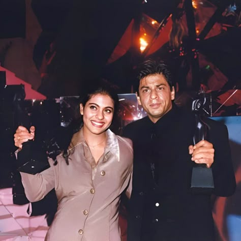 Dekha Tenu Pehli Pehli Baar, Kajol Shahrukh, Bole Chudiyan, Veer Zaara, Pehla Pyaar, Shah Rukh Khan Kajol, Srk And Kajol, Shahrukh Khan And Kajol, Srk Kajol