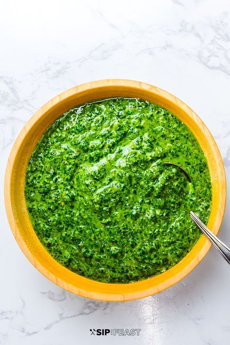 Authentic Pesto Recipe, Green Sauces, Marinated Veggies, Mojo Verde, Cilantro Chutney, Pantry Meals, Basil Pesto Recipes, Food Casseroles, Chimichurri Recipe