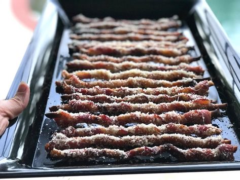 Bacon Sticks Bacon Straws, Bacon Dressing, Bread Sticks, Food On Sticks, Appetizers For A Crowd, Party Appetizers Easy, Easy Party Food, Charcuterie Recipes, Easy Appetizer Recipes