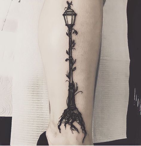 Narnia Lamppost Tattoo, Narnia Lamp Post Tattoo, Narnia Inspired Tattoos, Lamppost Tattoo, Nola Tattoos Ideas, Lamp Tattoo Design, Narnia Tattoo Ideas, Narnia Tattoo, Cool Nature Tattoos