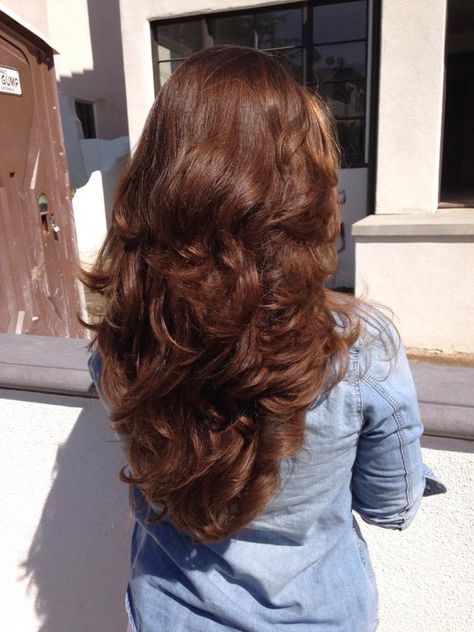 Lots Of Layers Long Hair Curls, Thick Hair Haircut Long Layered, Long Haircut With Layers Wavy, Short Layer On Long Hair, Noticeable Layers Hair, Hair Layers Curly Waves, Lots Of Layers Wavy Hair, Thick And Wavy Haircuts, Haircuts For Thick And Wavy Hair