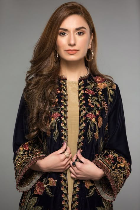 Fancy Abaya, Velvet Pakistani Dress, Velvet Suit Design, Velvet Drapes, Velvet Dress Designs, Velvet Clothes, Dress Design Patterns, Velvet Collection, Abaya Designs